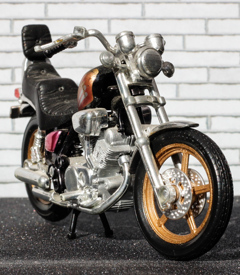 Maisto Yamaha XV1000 Virago